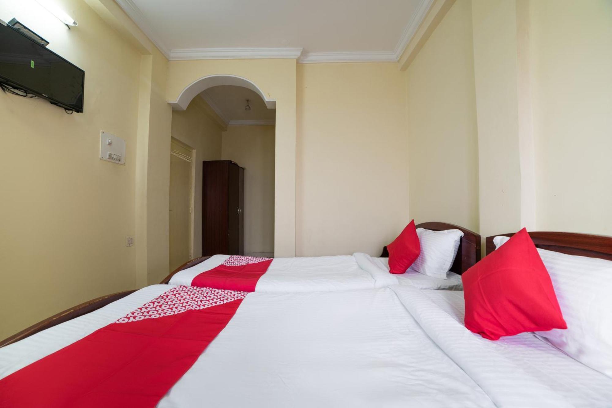 Oyo Th Guest House Hyderabad Exterior foto
