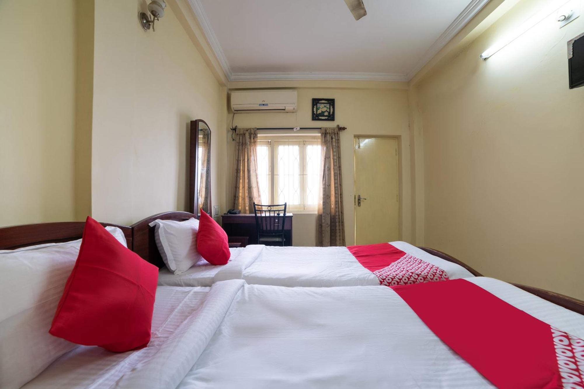 Oyo Th Guest House Hyderabad Exterior foto